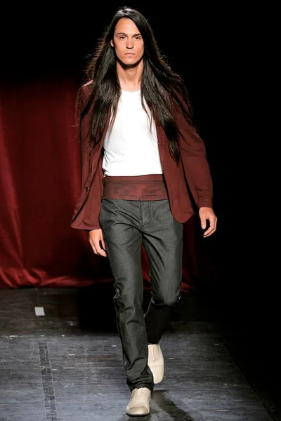 Look 11